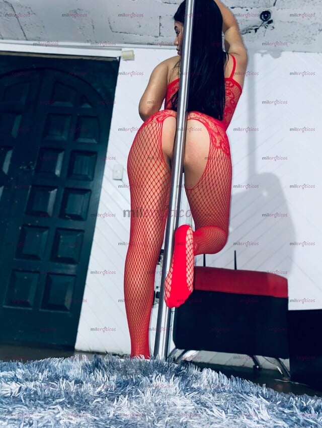 FOTOS DE HERMOSA JOVEN, BLANQUITA, SEXY, EDUCADA Y SEXOSA.