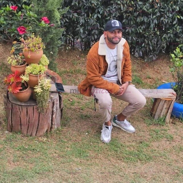FOTOS DE MORENO VENEZOLANO DESCOMPLICADO RESIDENTE EN MEDELLÍN