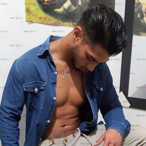 FOTOS DE HOLA SOY MAX UN CHICO VERGON, LISTO PARA CUMPLIR FANTASÍAS Y FETICHES