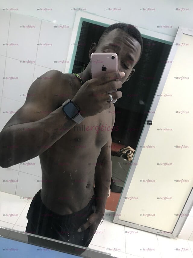 FOTOS DE HOLA, SOY ANDRES, VEN Y DISFRUTA DEL MEJOR POLVO, SERÉ TU ACOMPAÑANTE GIGOLÓ VIP