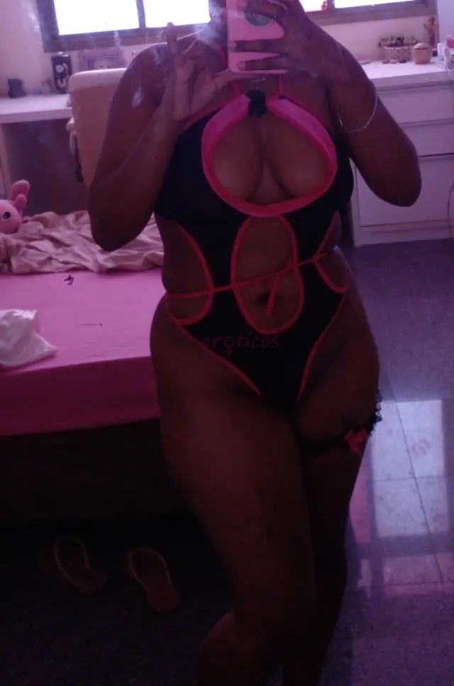 Sou uma morena bem rabuda e safada que ta da muito tesao e prazer goze gostoso comigo gostoso eu sei que voce me deseja goze pra mim muitas vezes seu...