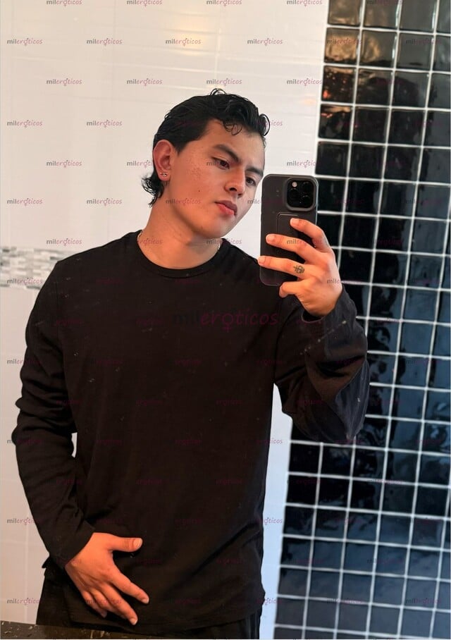 FOTOS DE STRIPPER GIGOLO CALIENTE A DOMICILIO EN BOGOTÁ ESCRIBE AL WHATSAPP PARA MÁS INFO