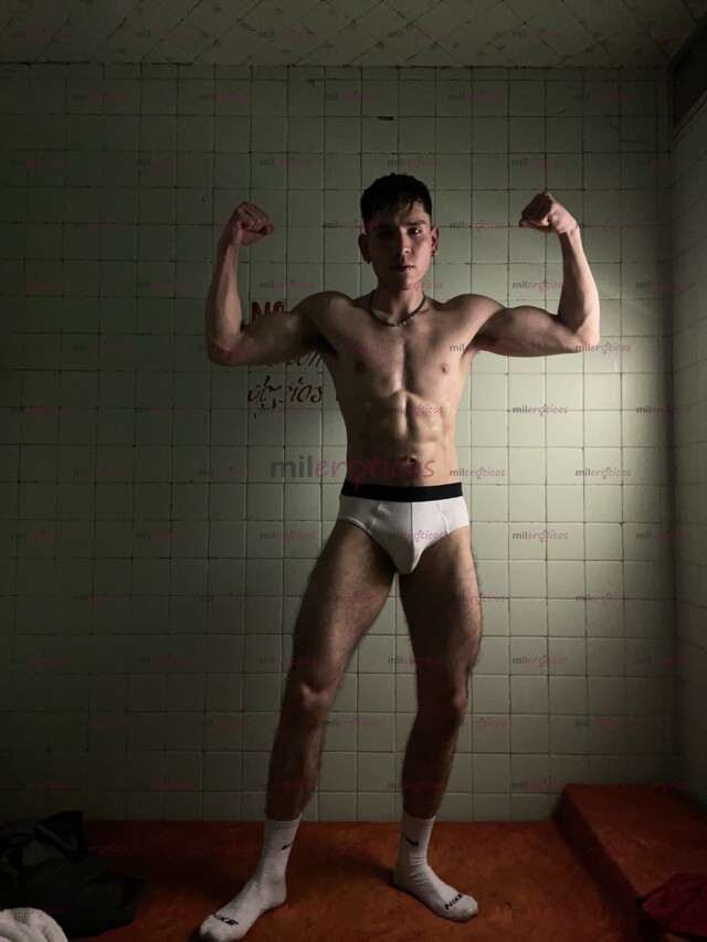 FOTOS DE CULO Y PIERNAS PELUDAS PARA QUE CHUPES Y ESCUPAS