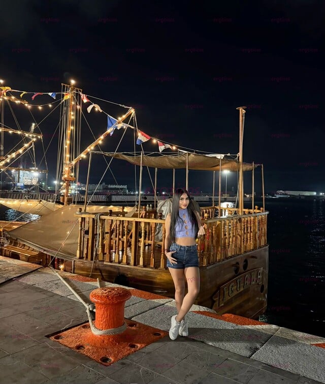 FOTOS DE BELLEZA, ELEGANCIA Y SATISFACCIÓN SOLO CONMIGO MI AMOR