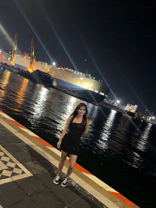 FOTOS DE BELLEZA, ELEGANCIA Y SATISFACCIÓN SOLO CONMIGO MI AMOR