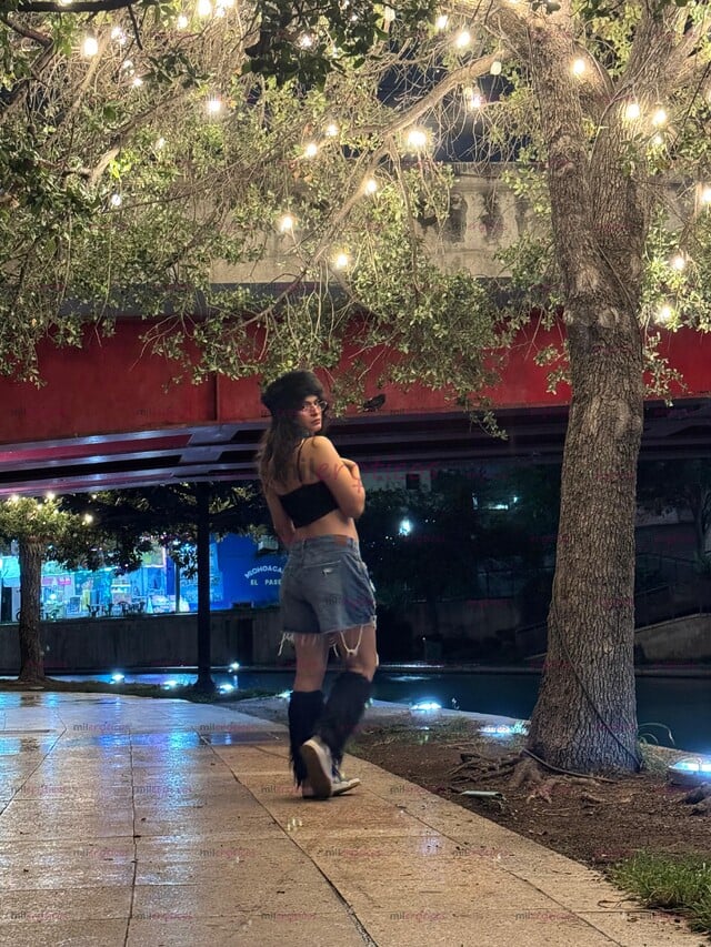 FOTOS DE TRANS FEMENINA, ALTA Y MUY GUAPA. UNA EXPERIENCIA QUE QUERRÁS REPETIR.