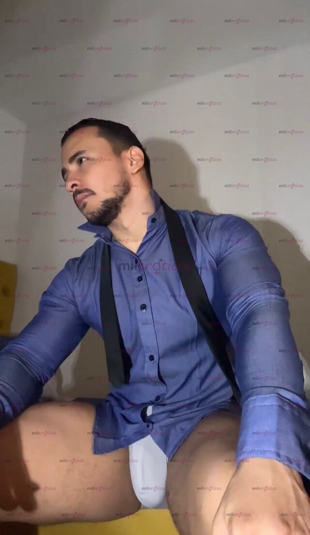 FOTOS DE POLLA GRANDE Y GRUESA 20CM, CUERPO DE GYM Y ROSTRO VARONIL
