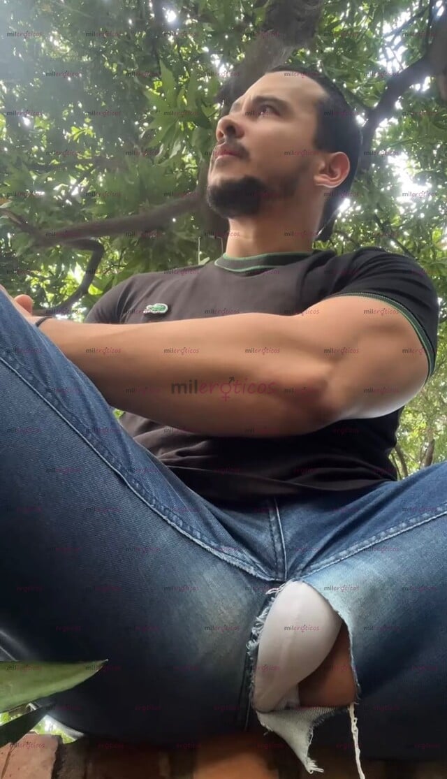 FOTOS DE POLLA GRANDE Y GRUESA 20CM, CUERPO DE GYM Y ROSTRO VARONIL