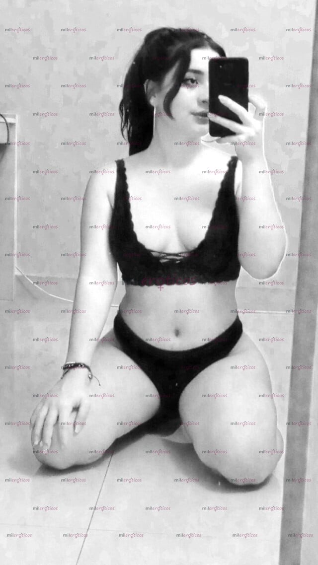 FOTOS DE SOY UNA NENA NUEVA EN EL AMBIENTE NO VUE YO CON LUGAR SÚPER CALIENTE Y CACHONDA