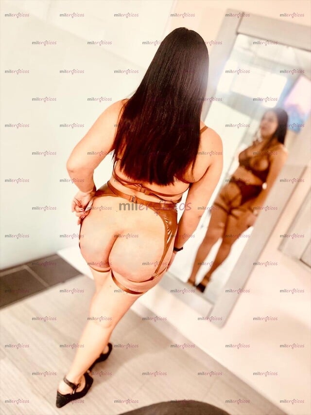 FOTOS DE DELICIOSA JOVENCITA DE 23 AÑOS CON CULO GIGANTE ADICTA AL SEXO