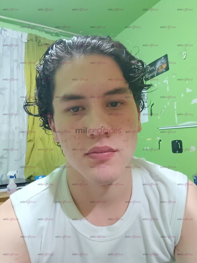FOTOS DE HOLA SOY ALBERTO, TENGO 18 SOY VERSÁTIL ( ACTIVO O PASIVO) , ME GUSTA DISFRUTAR