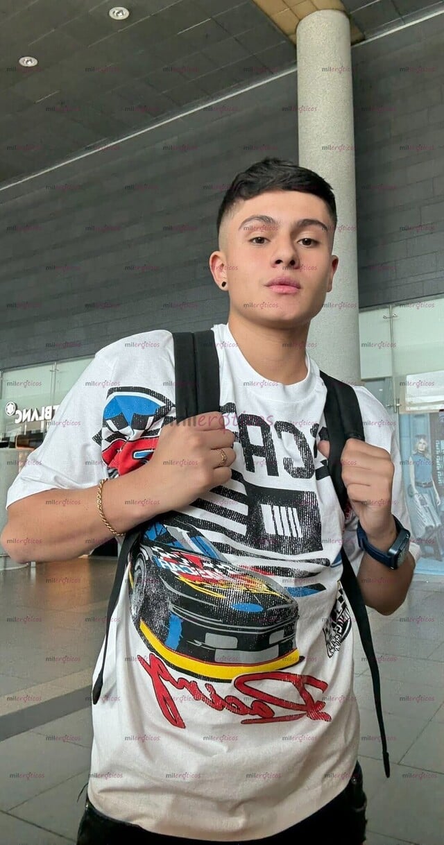 FOTOS DE TWINK JERO JOVEN ADICTO AL SEXO VERSÁTIL DE VUELTA EN LA CIUDAD