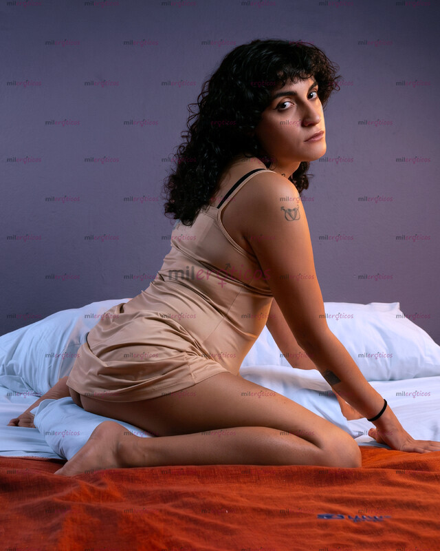 FOTOS DE ESCORT TRANS FEMENINA (INTER) COMPLACIENTE (SOLO SOLVENTES)