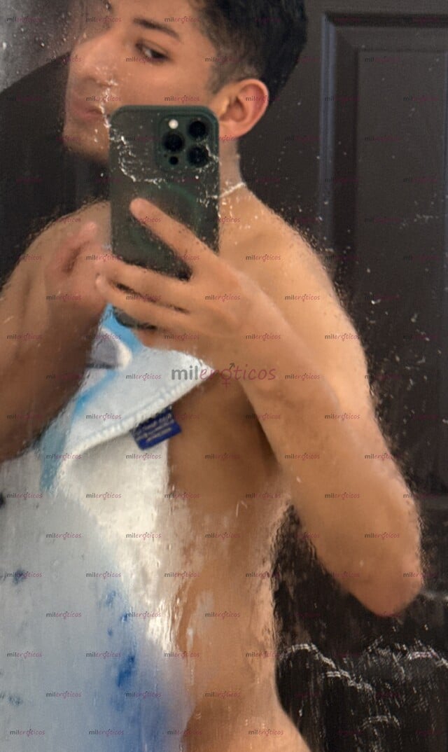FOTOS DE GAY PASIVO JOVEN SUMISO 22 AÑOS COMPLACIENTE