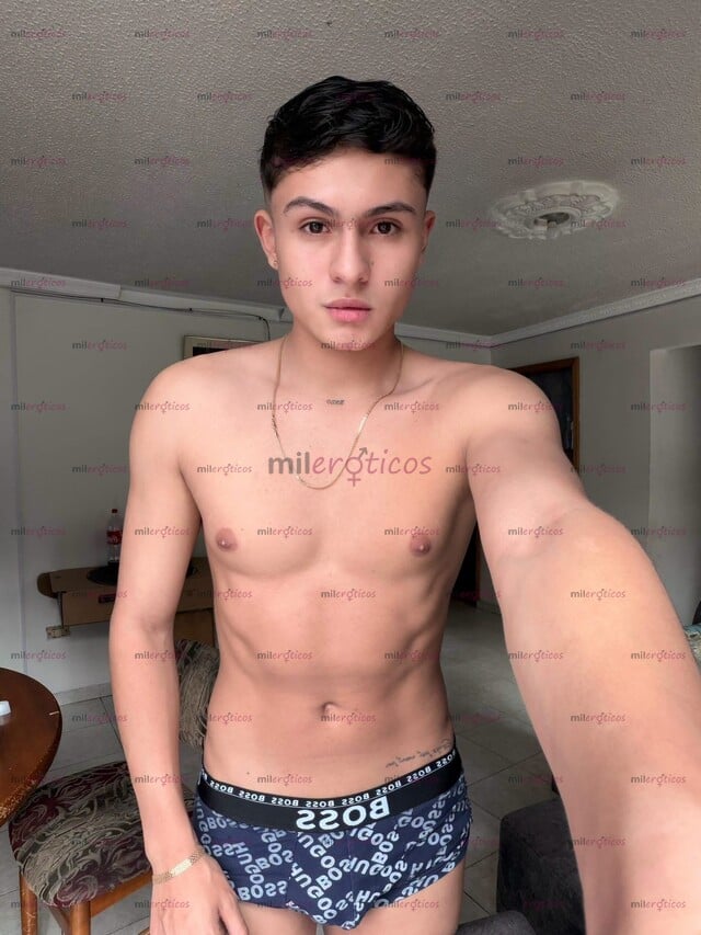 FOTOS DE JOVEN ADICTO AL SEXO 19 CM CON LUGAR POCOS DÍAS