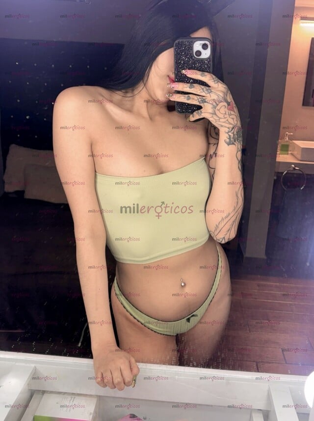 FOTOS DE LA NIÑA FRESA CULONCITA , MUY PUTITA MUY HOT QUERIENDO VERGA A CADA RATO