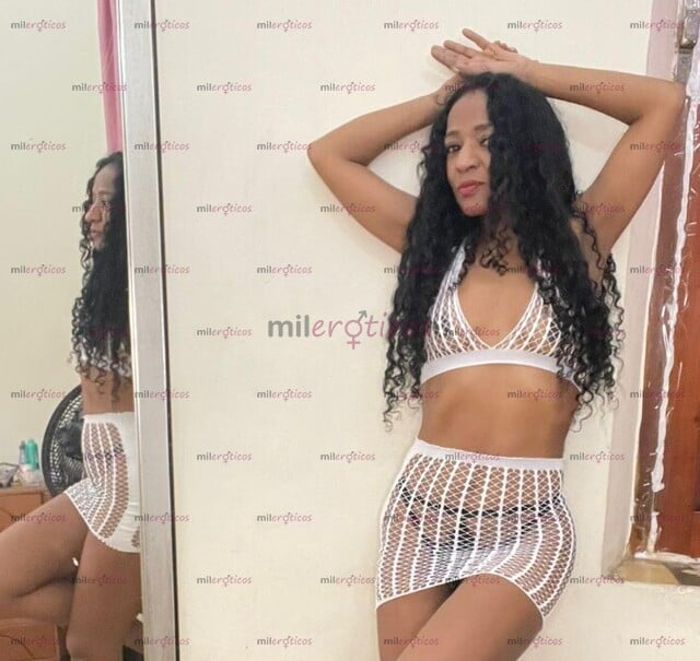 FOTOS DE SEXI BOMBÓN NAOMI MORENA CALIENTE MUY COMPLACIENTE VEN