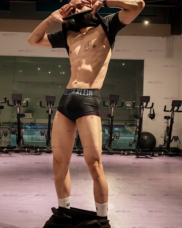FOTOS DE ATLETICO SUMISO, VERSATIL A TUS PIES, TAMBIÉN HAGO COSPLAY.