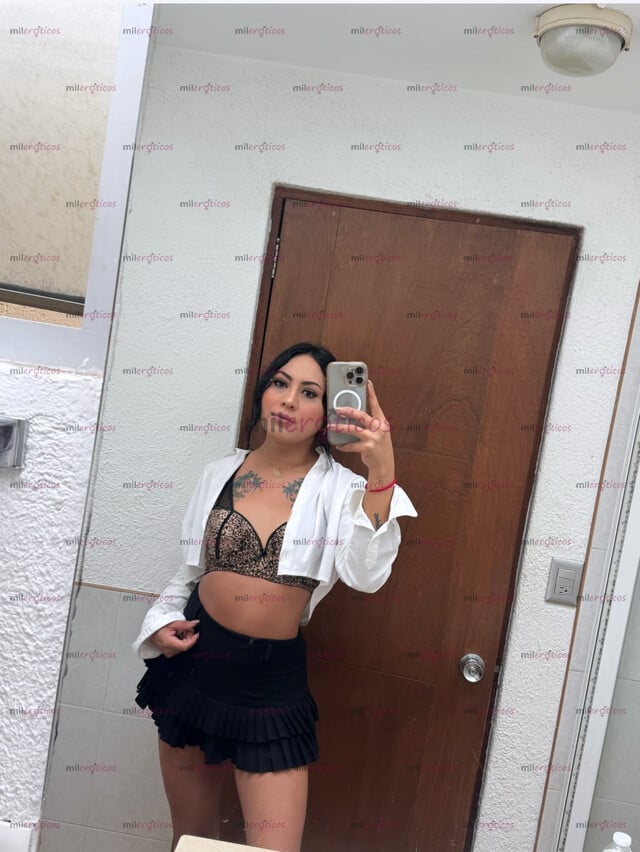 FOTOS DE DARLING PEREGRIN SXORT DE DISCRETA LIMPIA , NO LA VAMOS A PASAR AL MÁXIMO