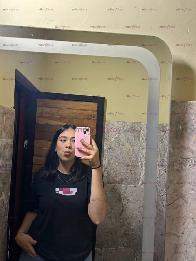 FOTOS DE NUEVA DESDE 10K , MUJER DELGADA CON VAGINA ROSADA Y APRETADA