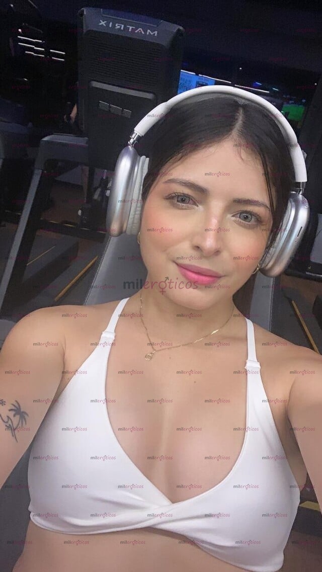 FOTOS DE VALENTINA LOVELS CHICA VIP, ESTATURA 151CM DELGADA, SENSUAL, FOTOS 100% REALES