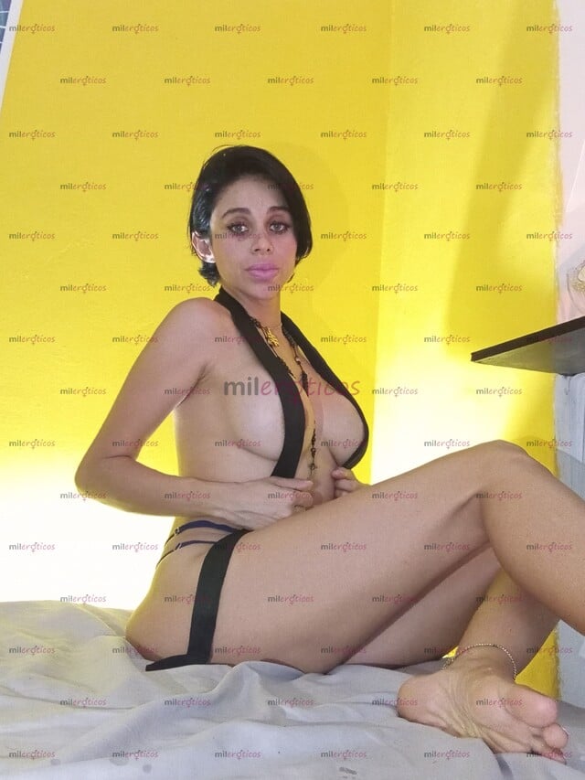 FOTOS DE HERMOSA LATINA CON CURVAS DELICIOSAS COME, I