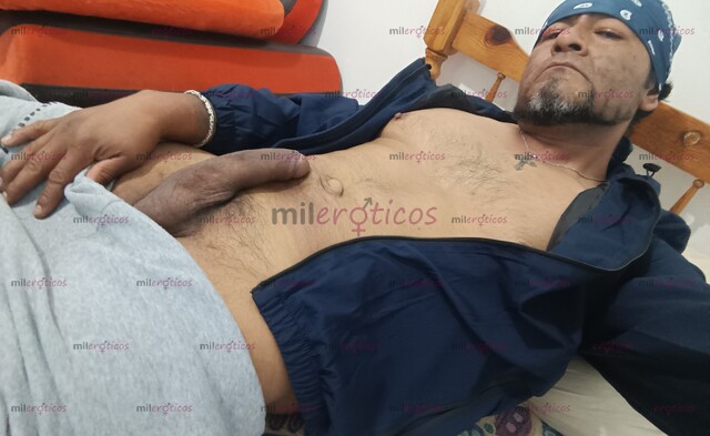 FOTOS DE MORENO PARA ESAS MAÑANAS DONDE DESPIERTAS SOLA Y CALIENTE