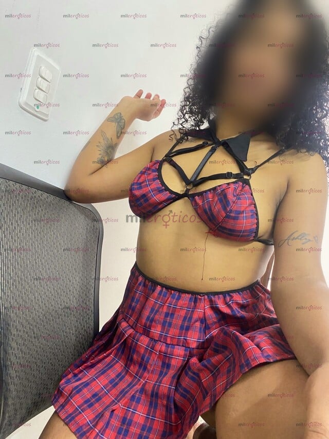 FOTOS DE MORENITA CRESPA POLLITA DELICIOSO CULO DE INFARTO