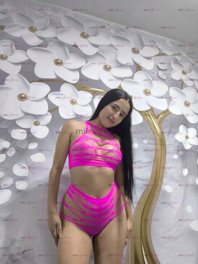 FOTOS DE LUNA FLACA INDEPENDIENTE CON LINDO ROSTRO CON EXCELENTE DISPOSICION