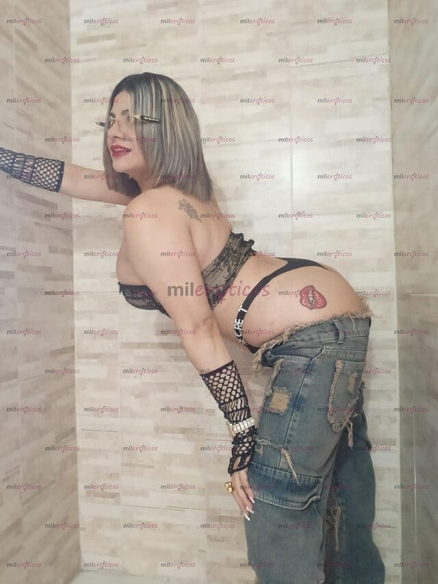 FOTOS DE GABI; UNA RUBIA ELEGANTE PEQUEÑITA CON BUENA PRESENTACIÓN