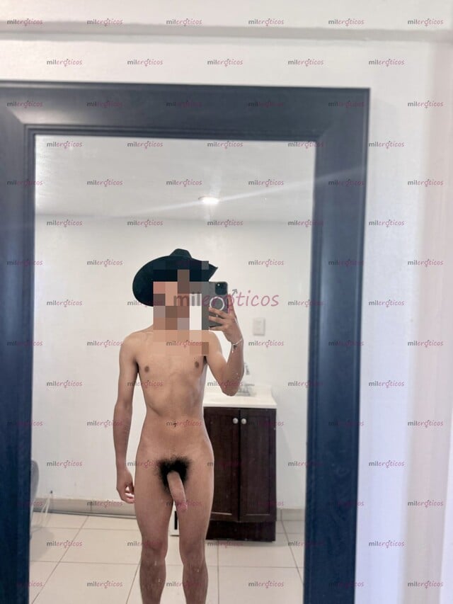 FOTOS DE JOVEN VERSÁTIL NALGÓN Y VERGON 19 AÑOS Y 19 CM