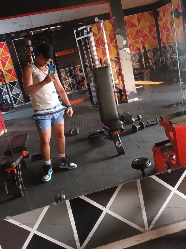 FOTOS DE POLLO CULION VERGON LECHERO DISPONIBLE PARA CUMPLIR TU FANTASÍA