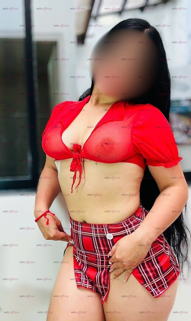 FOTOS DE LIA HERMOSA CHICA DE 18 AÑOS NUEVA EN PENTHOUSE