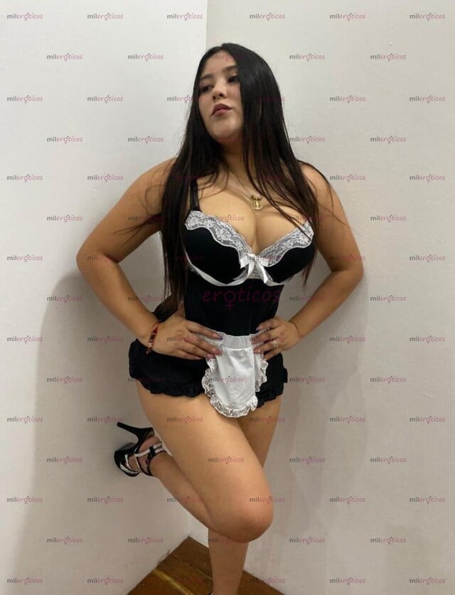 FOTOS DE EXCLUSIVA JOVENCITA CURVILÍNEA DISCRETA Y COMPLACIENTE