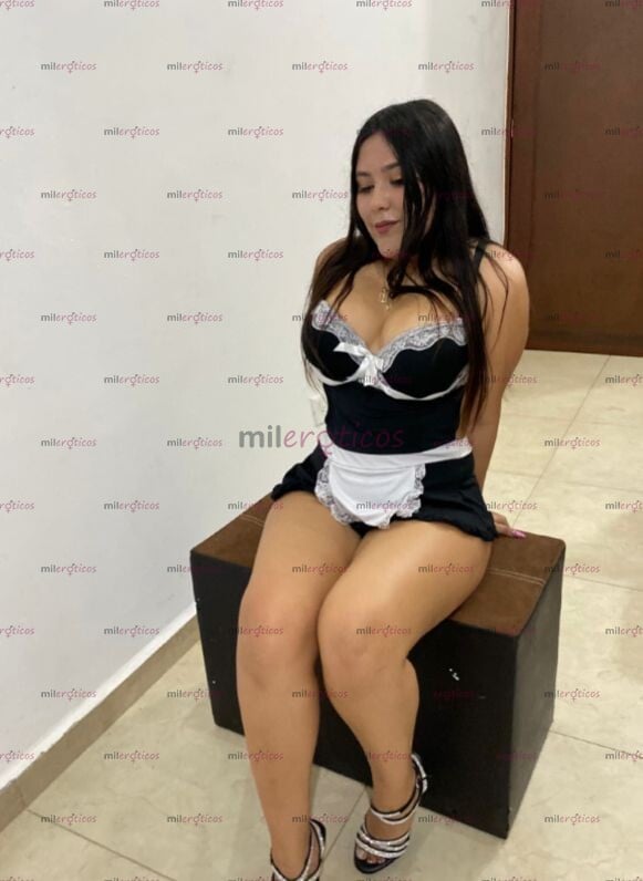 FOTOS DE EXCLUSIVA JOVENCITA CURVILÍNEA DISCRETA Y COMPLACIENTE