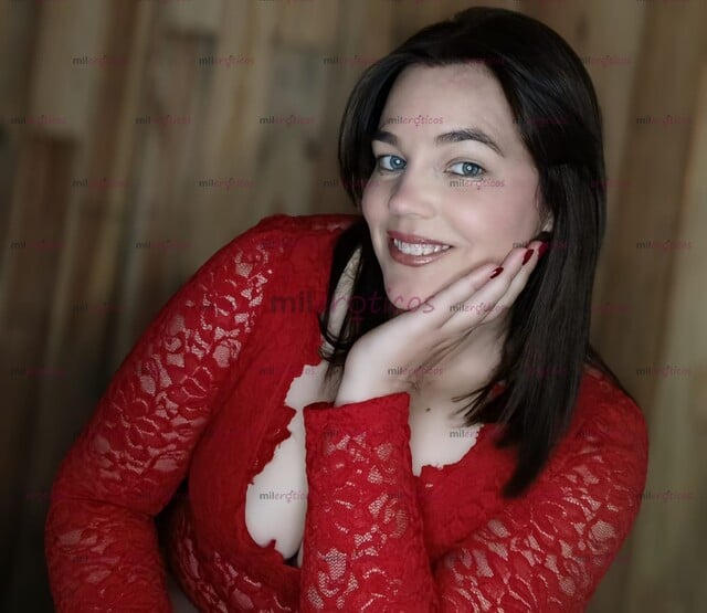 FOTOS DE STEFANI PAOLA, LA DIOSA CURVY DE OJOS AZULES CON CUERPO VOLUPTUOSO