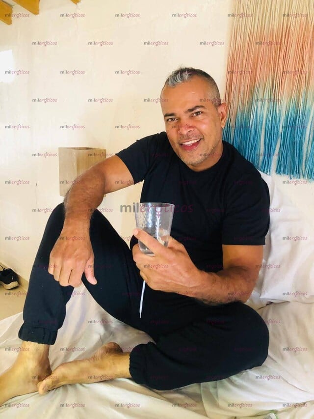 FOTOS DE SOLO PARA MUJERES QUE SABEN LO QUE QUIEREN CABALLERO DISPUESTO A CUMPLIR TUS FAN