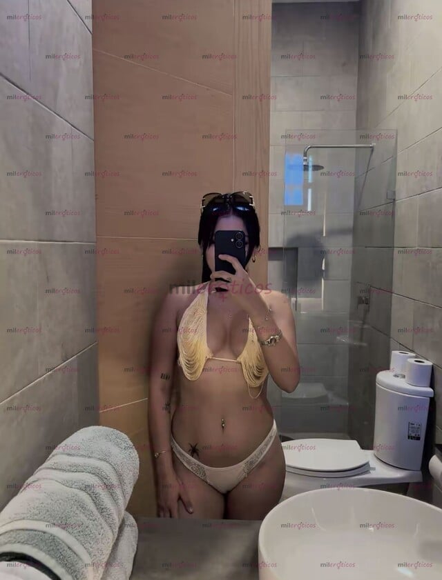 FOTOS DE PEQUEÑA CHICA FLAQUITA APRETADITA A TU DISPOSICIÓN