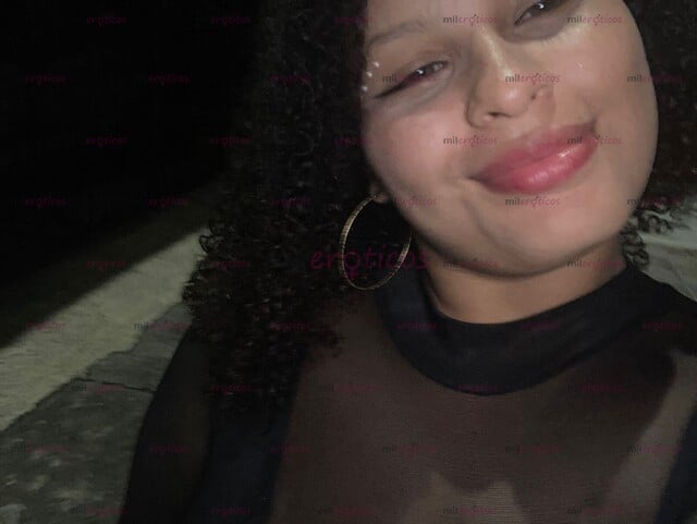 FOTOS DE RIKA MORENA, TETAS GRANDES Y LLENAS DE LECHE PARA TI
