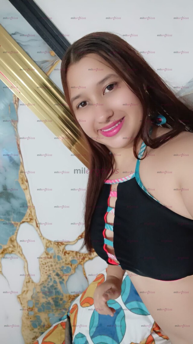 FOTOS DE POLLITA DE 22 AÑOS CON LINDO ROSTRO Y UN CULO GRANDE