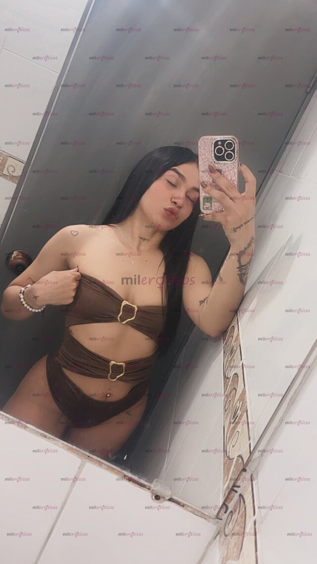 FOTOS DE CHICA JOVEN 20 AÑOS CABELLO NEGRO DELGADA, BUENA COLA AMIGABLE Y MUY ATENTA
