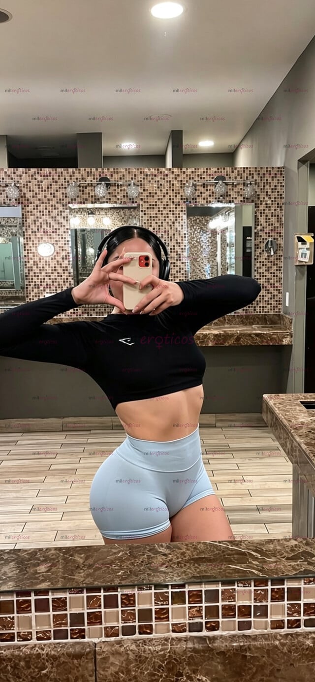 FOTOS DE BEBECITA COLOMBIANA CON LUGAR CÉNTRICO LISTA PARA CUMPLIR TUS FANTASÍAS