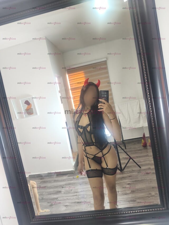 FOTOS DE VALERY,NIÑA 18 AÑOS CON RICOS SENOS ROSTRO TIERNO CARIÑOSA Y COMPLACIENTE