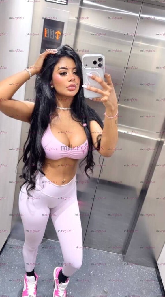 FOTOS DE JOVENCITA CUERPO DE GYM COMPLACIENTE Y DIVERTIDA BRINDO ORAL AL NATURAL Y BESOS