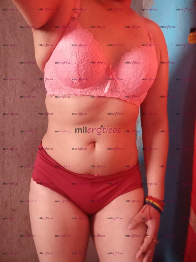 FOTOS DE POLETH SUMISA Y ARDIENTE PARA A TUS ÓRDENES MÍ AMOR