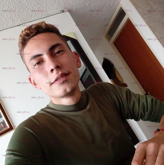 FOTOS DE POLLO ACTIVO Y VERGÓN 20CM CON SITIO PRIVADO.