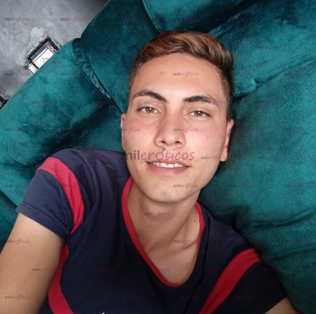FOTOS DE POLLO ACTIVO Y VERGÓN 20CM CON SITIO PRIVADO.
