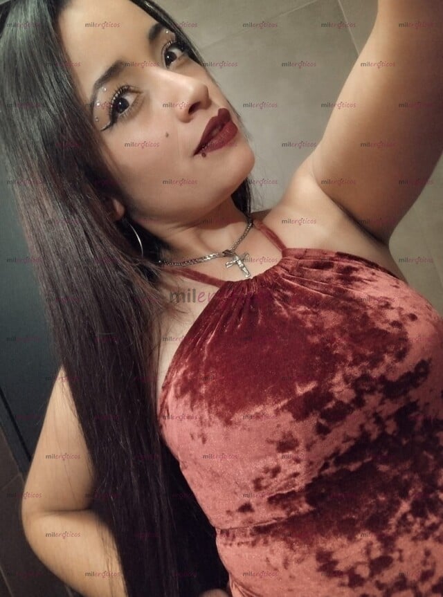 FOTOS DE ZOE TU DIOSA SEXY Y COMPLACIENTE DEBUTANDO