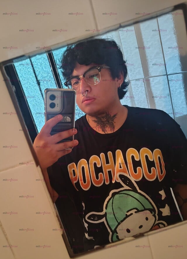 FOTOS DE BUSCO RELACIONES SOLO POR PLACER, JOVEN DE 24 AÑOS CON 18 CM DE HERRAMIETA
