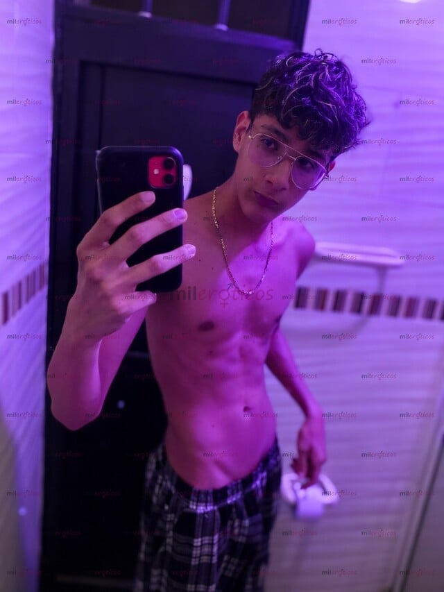 FOTOS DE FLACO VERGÓN ......TWINK VERSATIL..........................